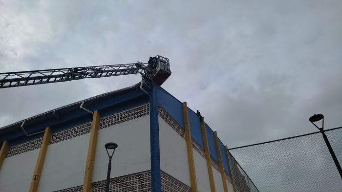 Apesar do susto, ninguém ficou ferido (Foto: Leitor)