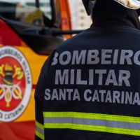 Trabalhador cai do quinto andar em obra na Meia Praia