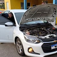 Polícia flagra carro clonado e com placas falsas na BR 101