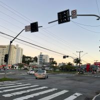 Sinaleiras de Itajaí sofrem apagão por causa de explosão na subestação