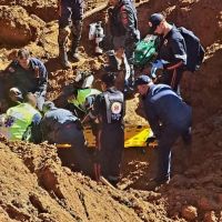 Trabalhador é resgatado soterrado em obra de terraplanagem  