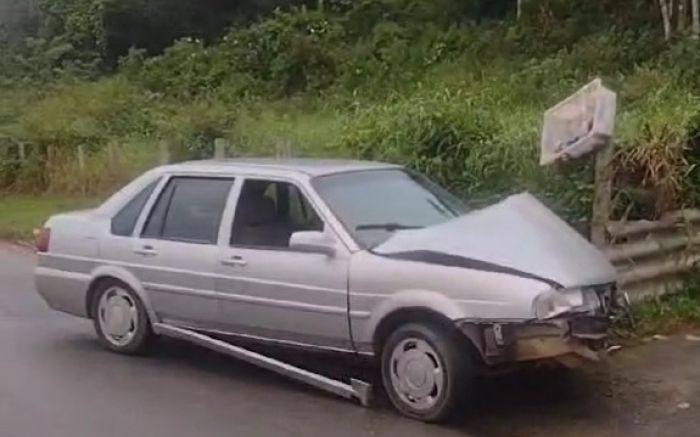 Motociclista foi encaminhado ao PA de Penha (Foto: Reprodução/Leitor)