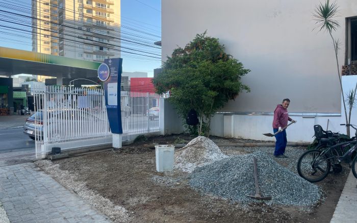 Obras deveriam ter sido concluídas em março 
 (Foto: Fran Marcon)