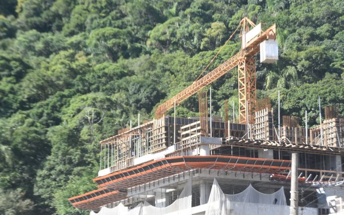 Puxada por construção civil, indústria de SC gerou 5,9 mil vagas em abril 
(foto: João Batista)