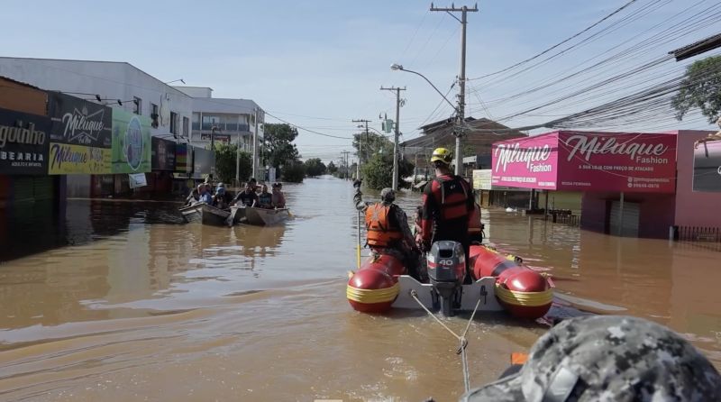 RS tem 95 mortes pelas cheias e 207 mil pessoas ainda estão fora de casa (foto: DIVULGAÇÃO CBMSC)