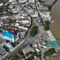 Obra na praça muda acesso ao ferry boat em Navegantes