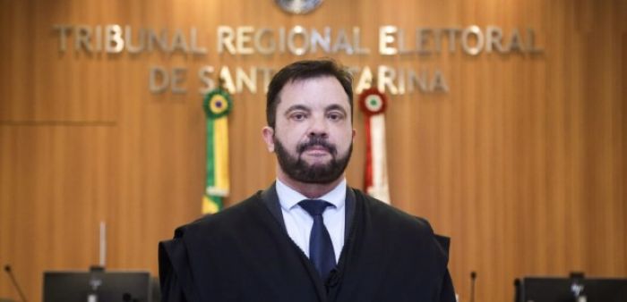 Posse de Adilor Danieli aconteceu nessa segunda-feira
(foto: divulgação)