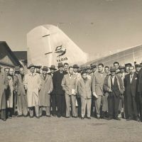 Aeroporto internacional começou do outro lado do rio