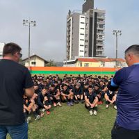 Mais de 400 atletas participam de peneira da base do Camboriú