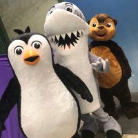 Dinossauros e pinguins vão “invadir” o Balneário Shopping neste sábado   