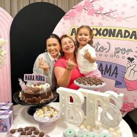 Professora de Itajaí ganha festa surpresa e viraliza nas redes sociais