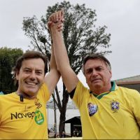 Bolsonaro na região: trio elétrico, rolê no ferry, no camelódromo e ruas