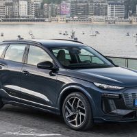  Audi Q6 e-Tron chega ao Brasil com bônus de R$ 10 mil para recarga elétrica 