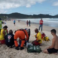 Turista de Curitiba morre afogado em Canto Grande  