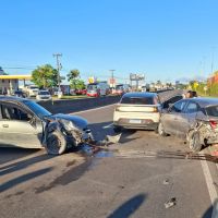 Acidente com quatro carros na Antônio Heil causa congestionamentos em Itajaí  