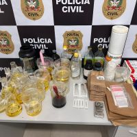 Polícia flagra fábrica clandestina de anabolizantes  