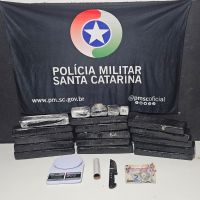 Casal de traficantes é preso com mais de 11 kg de maconha