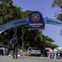 TPA de Bombinhas volta a ser cobrada pra temporada e será mais cara  