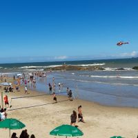 Banhista desaparece na correnteza da praia do Gravatá  