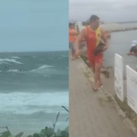 Pescador é resgatado depois de se jogar no mar