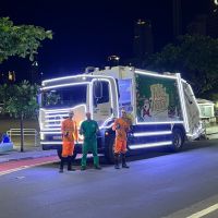 Coleta de lixo de Balneário Camboriú ganha decoração temática 