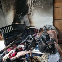 Casa é destruída pelas chamas e bebê de um mês é resgatada  