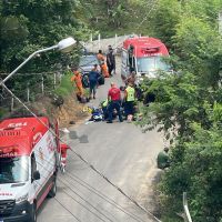 Urgente: Caminhão sem freio mata motorista da coleta de lixo