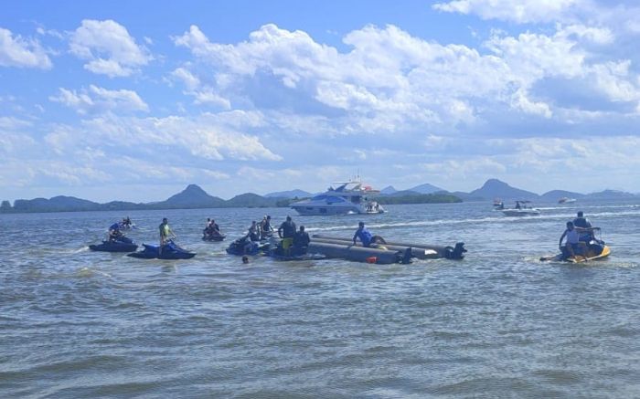 Bebê foi resgatada com vida (Foto: CBMSC)