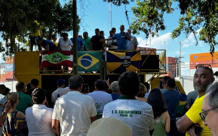 Domingo foi marcado por novo protesto  
(foto: divulgação)