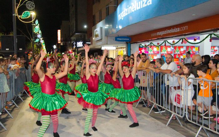 Encerramento do Natal Encanto inclui cortejo e atrações nos bairros (Foto: Marcos Porto)