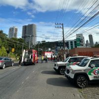 Motociclista fica gravemente ferido em acidente na Osvaldo Reis  