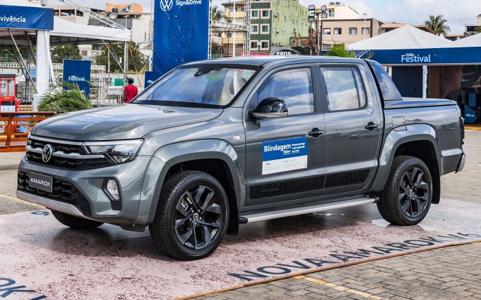 Amarok estreia o serviço de blindagem da Volkswagen com alta proteção e menor impacto no desempenho (Foto: Divulgação)    