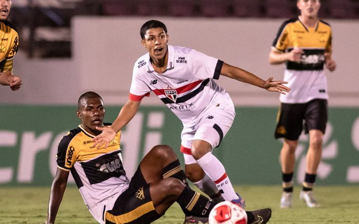 Ryan Francisco converteu dois pênaltis com cavadinha. Foto: Guilherme Veiga/SPFC 