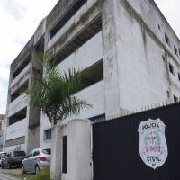 Obra do complexo da Polícia Civil vira “elefante branco” no centro de Itajaí