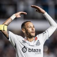 Neymar reestreia em empate do Santos na Vila Belmiro