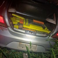 Carro carregado com maconha é abandonado na BR 101