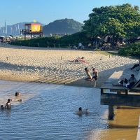 Praia Central de BC tem dois pontos poluídos para banho