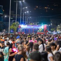 Dazaranha faz show gratuito no carnaval de Bombinhas