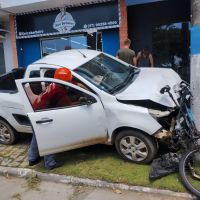 Montana bate em Suzuki e destrói bicicletas