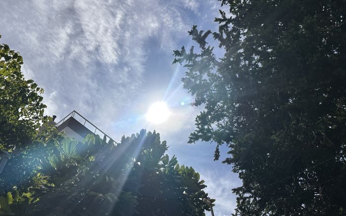 Segunda-feira com sensação térmica de 54°C em BC e 46°C em Itajaí (Foto: João Batista)