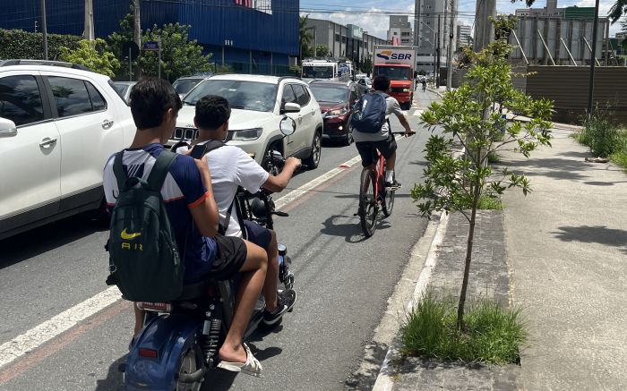 Vias para transitar e infrações devem ser regulamentadas pelo município (Foto: Anderson Davi)