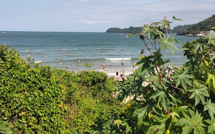 Confira onde o banho de mar deve ser evitado (Foto: Fran Marcon)