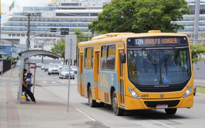 Ônibus que passam pela avenida Sete de Setembro terão rota alternativa (Foto: Marcos Porto)