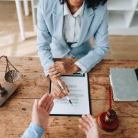 Precisa de ajuda jurídica? Uniavan oferece atendimento gratuito em BC e Itapema