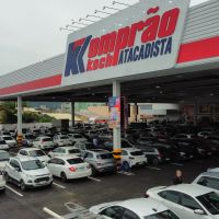 Grupo Koch faz mutirão de contratação com 100 vagas em SC