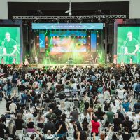 Itajaí recebe mais de 70 mil fiéis na convenção Mevam até domingo