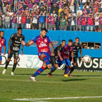 Marcílio vence o Azuriz no Gigantão e entra no G4