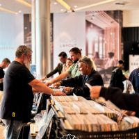 Itajaí Shopping promete fim de semana animado com Feira de Vinil e Coffee Party
