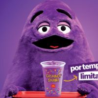 Shake do Grimace chega ao Méqui com sabor de frutas roxas e edição limitada
