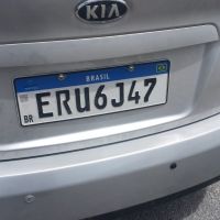 Carro é furtado em frente de casa em Camboriú